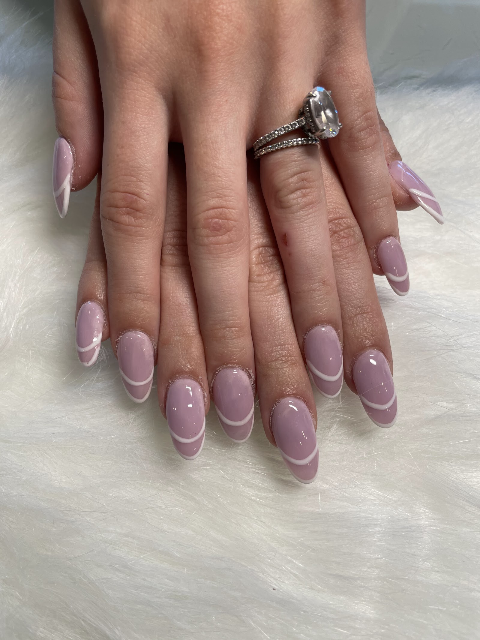 Simply Divine Nail Spa nail photo 1