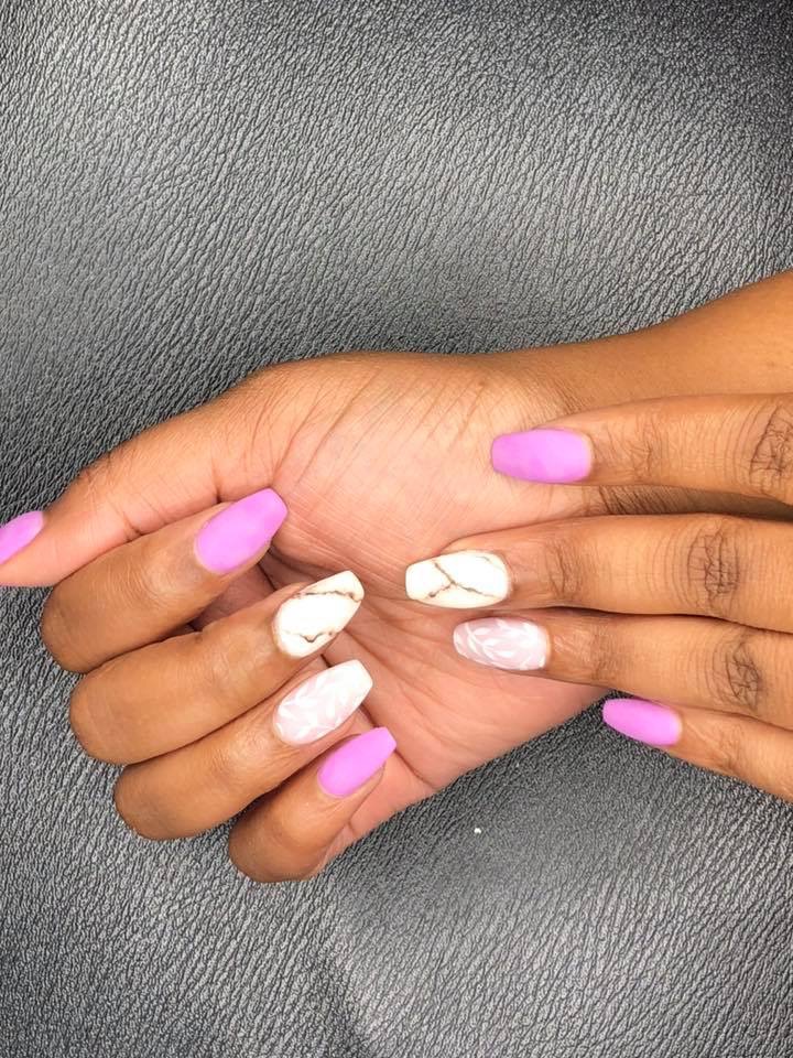 Simply Divine Nail Spa nail photo 3